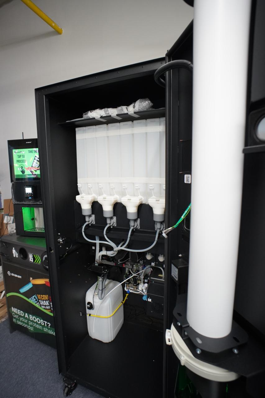 Shaker Model S – Compact Protein Vending Machine