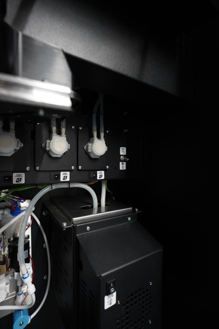 Shaker Model S – Compact Protein Vending Machine