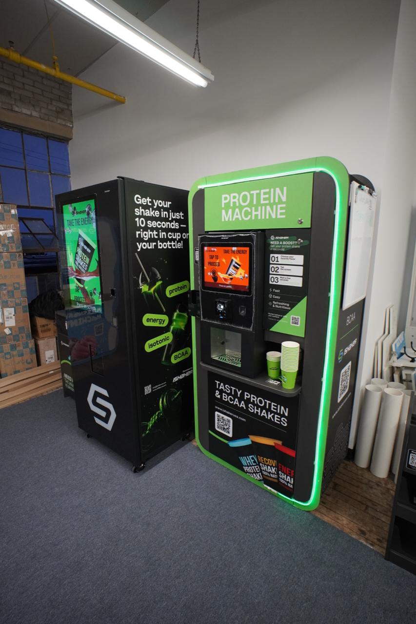 Shaker Touch 2 – Smart High-Capacity Large Vending Machine