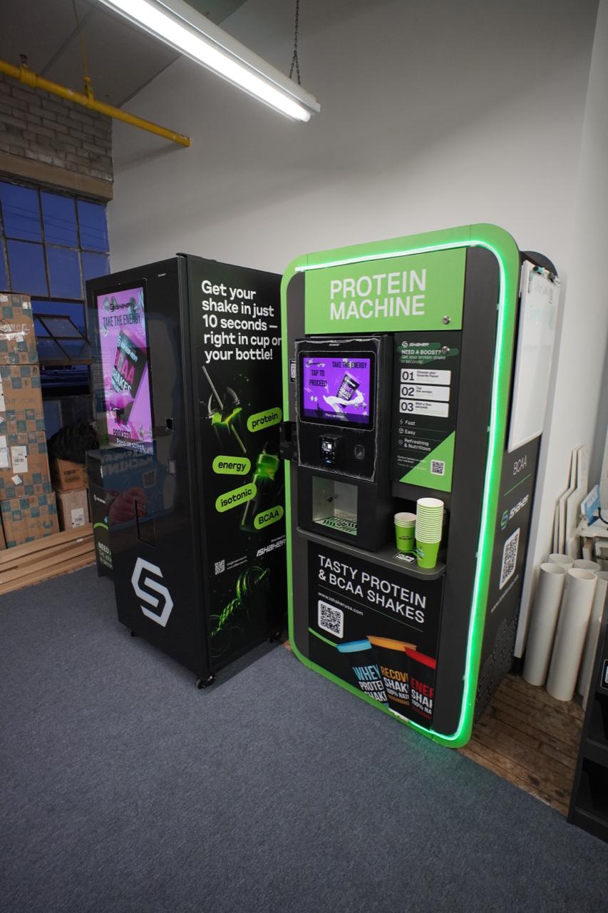 Shaker Touch 2 – Smart High-Capacity Large Vending Machine